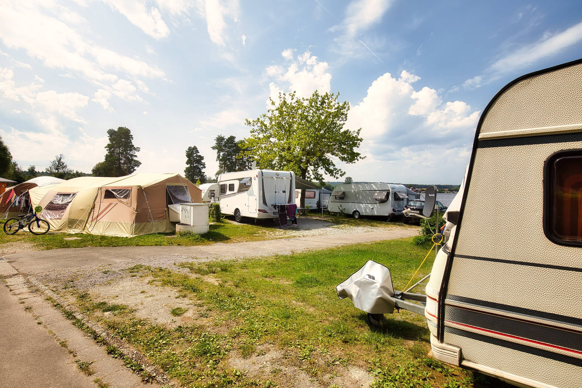 See-Campingpark Neubäu - Campingplatz - Wohnmobil, Wohnwagen und Zelt